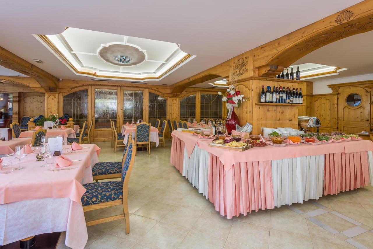 Hotel St. Raphael 마돈나 디 캄필리오 외부 사진